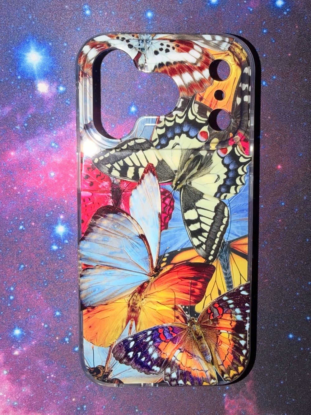 Butterfly Case - iPhone 17 Pro